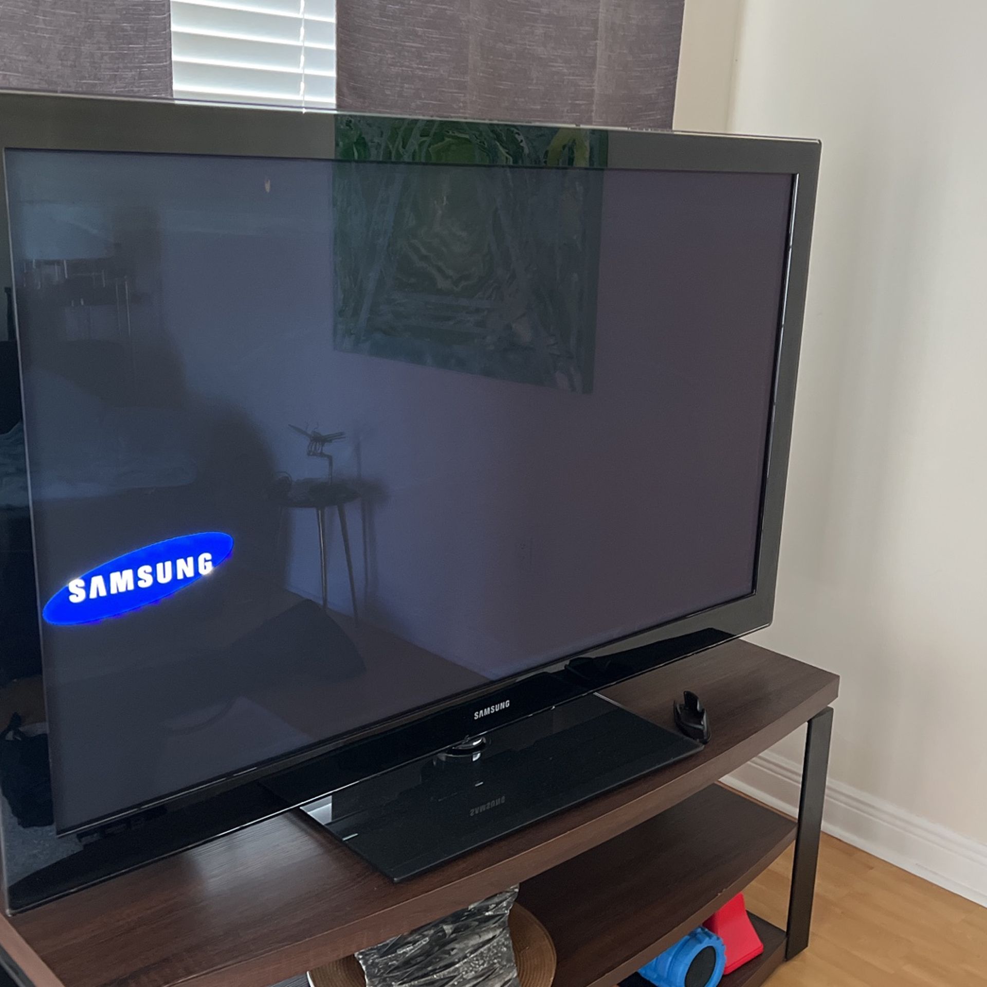 Samsung smart TV 60 inches