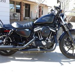 2017 Harley Davidson Sportster 883
