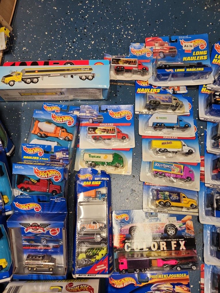 Lot Of 46 HOTWHEELS ( A Couple Are Matchbox) LONG HAULERS / RACING HAULERS/Rigs ( Priced At A Big Discount)!