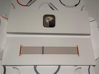 Apple Watch Series 9 in Box