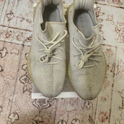 Yeezy 350 Triple White