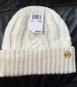 Michael Kors - cream beanie