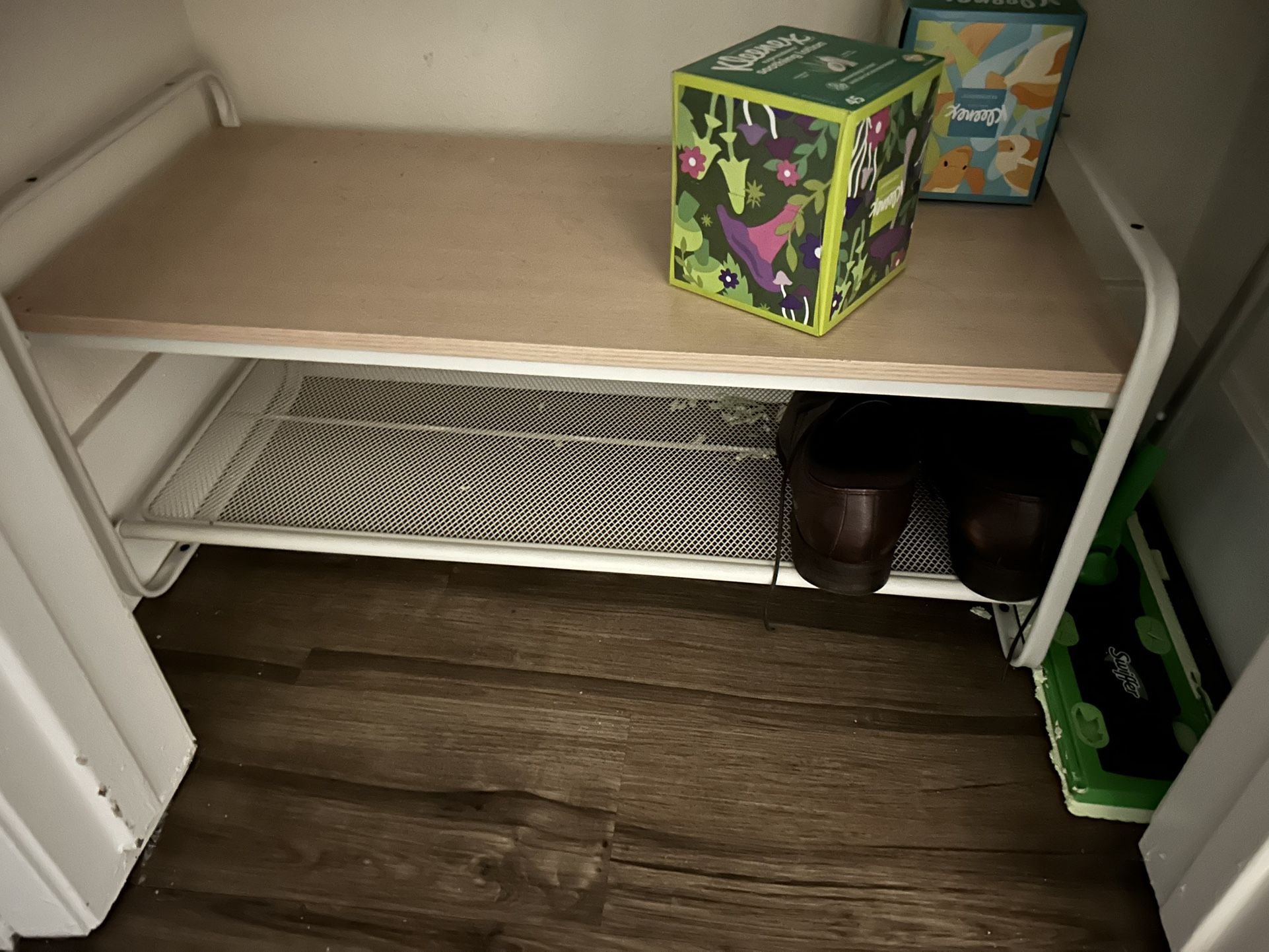 Shoe rack