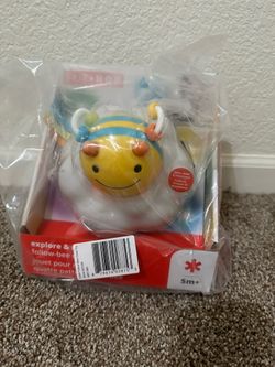 Tummy time crawl toy