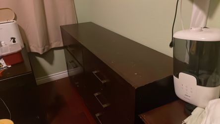 Dresser