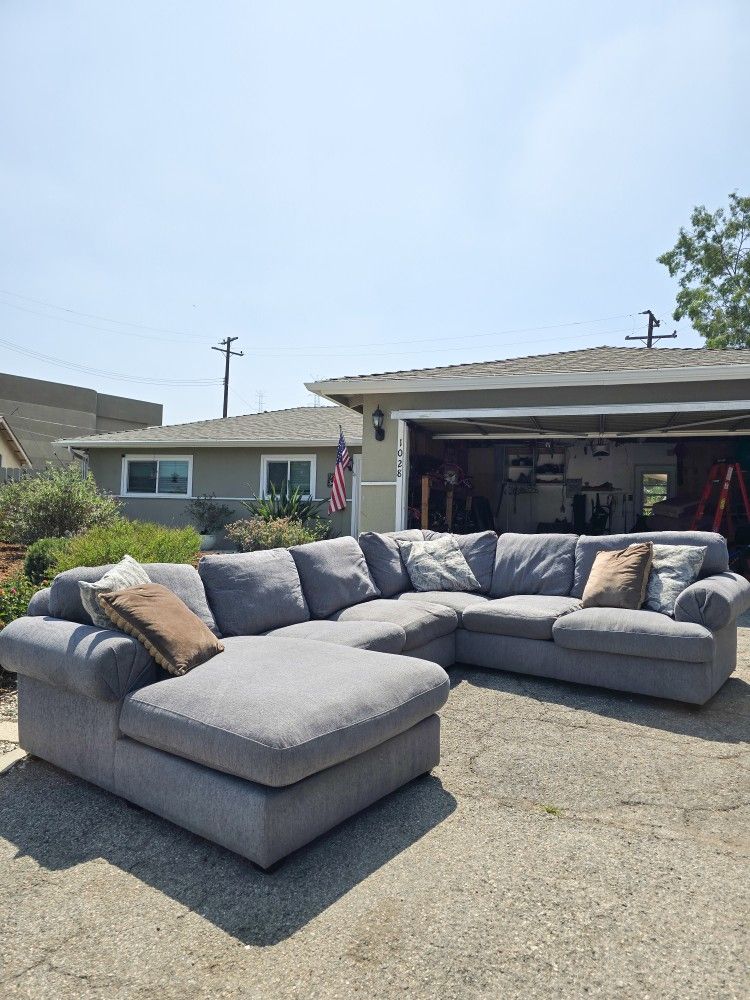 Delivery Available! Gray Sectional Couch Sofa Chaise.
