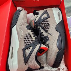 Air Jordan 4 taupe haze, size 11