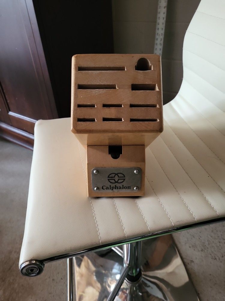 Calphalon 11 Slots Wooden Knife Block Holder Metal Logo Emblem
