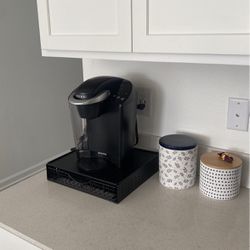 Keurig coffee Maker With Storage