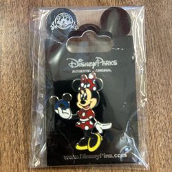 Disney Parks Minnie Mouse pin