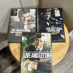James Bond Movies Roger Moore (3)