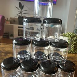 Empty containers 
