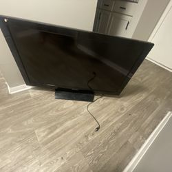 40 Inch TV Flatscreen With Stand 