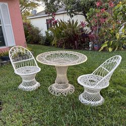 Vintage MCM Spun Fiberglass Table with Two Chairs