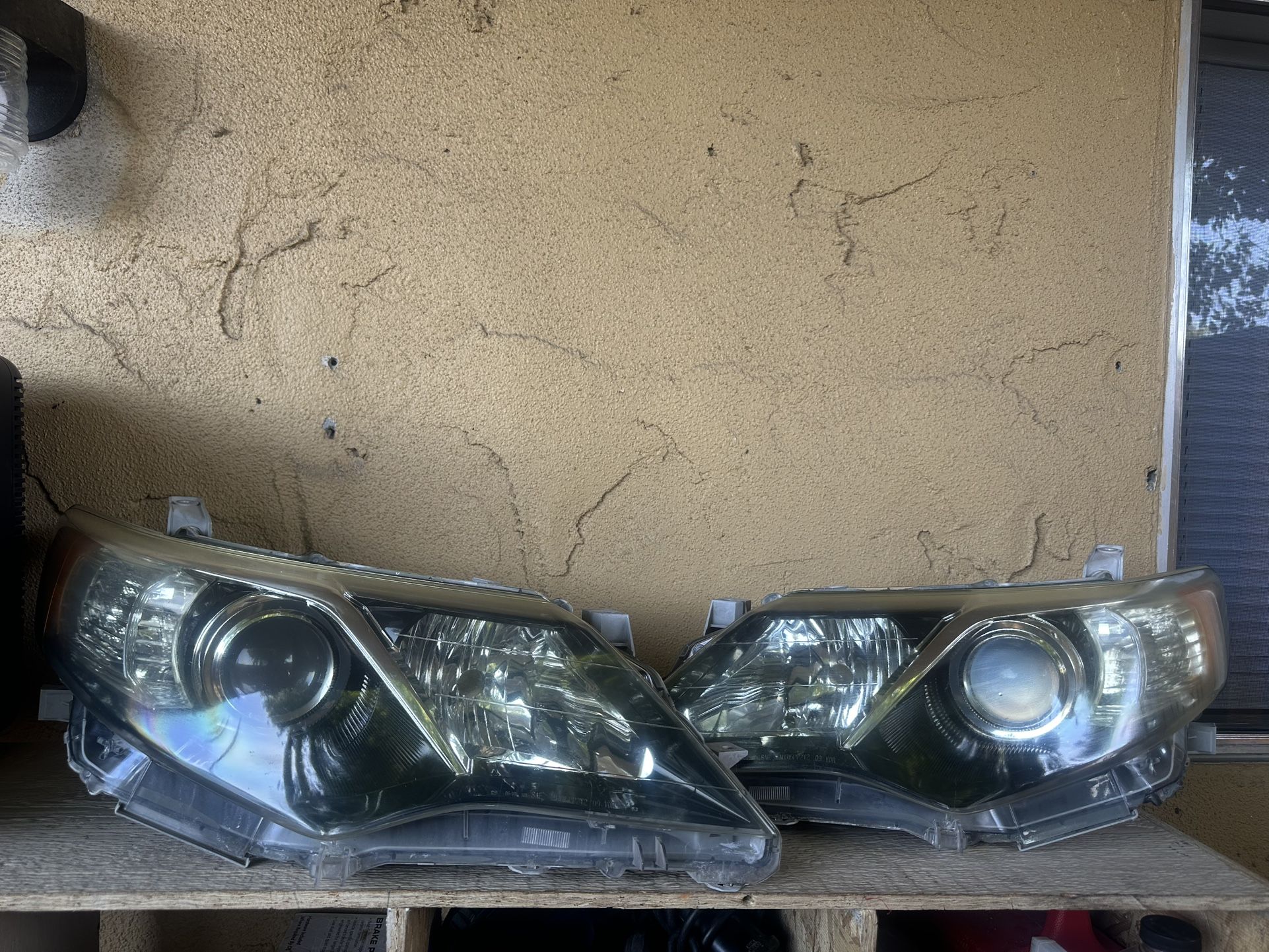 2012-14 Toyota Camry Headlights