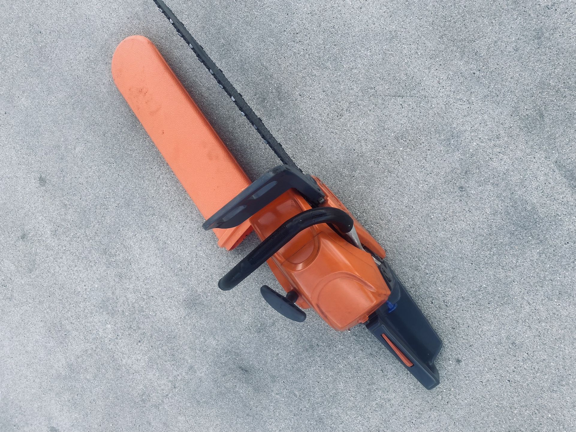 Husqvarna Commercial Gas Chainsaw