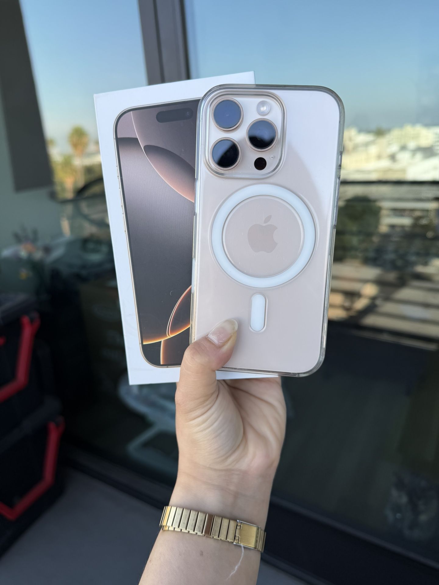 Iphone16 Pro 128 GB With Original Charger