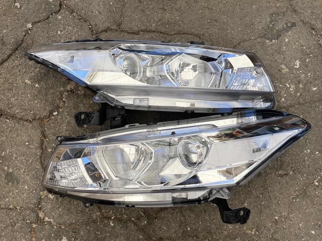 Honda Accord 08-12 2DR Coupe Chrome Housing And Clear Reflector Headlights Honda Accord 08-12 2DR Coupe carcasa cromada y faros reflectores transpare