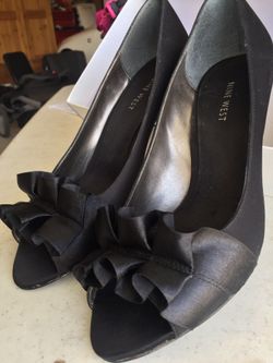 Shoes size 7