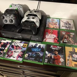 Xbox One With Remotes And Games 