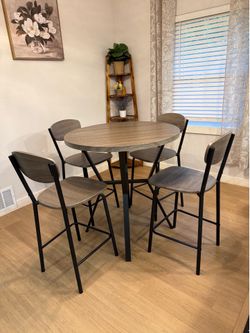 Dining set