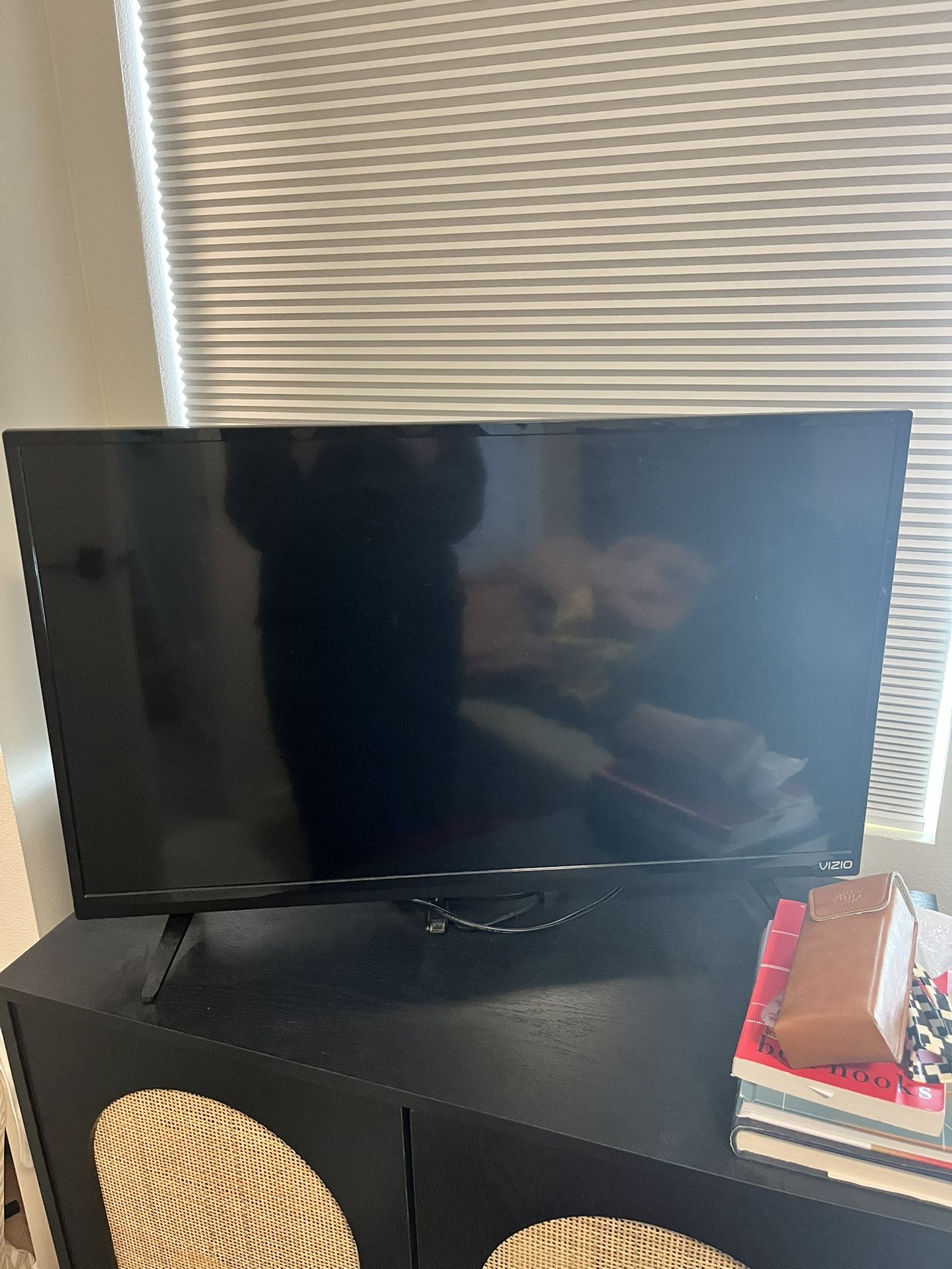 28 Inch Smart tv