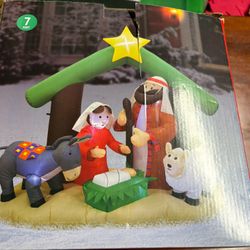 7 Foot Inflatable Hoy Family Manger Scene 