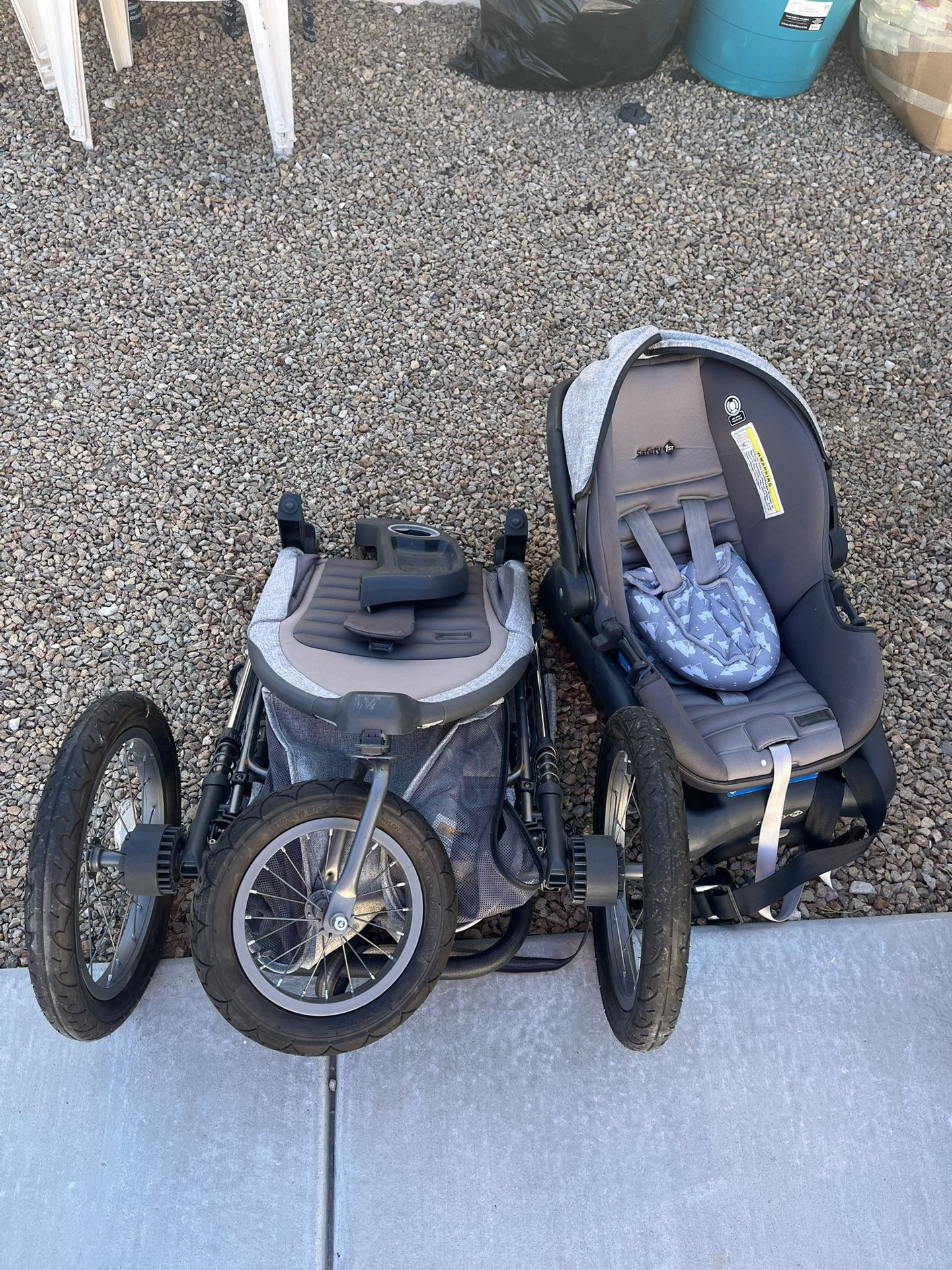 Car Seat And Jogging Stroller 