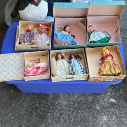 Lot Of Vintage Dolls