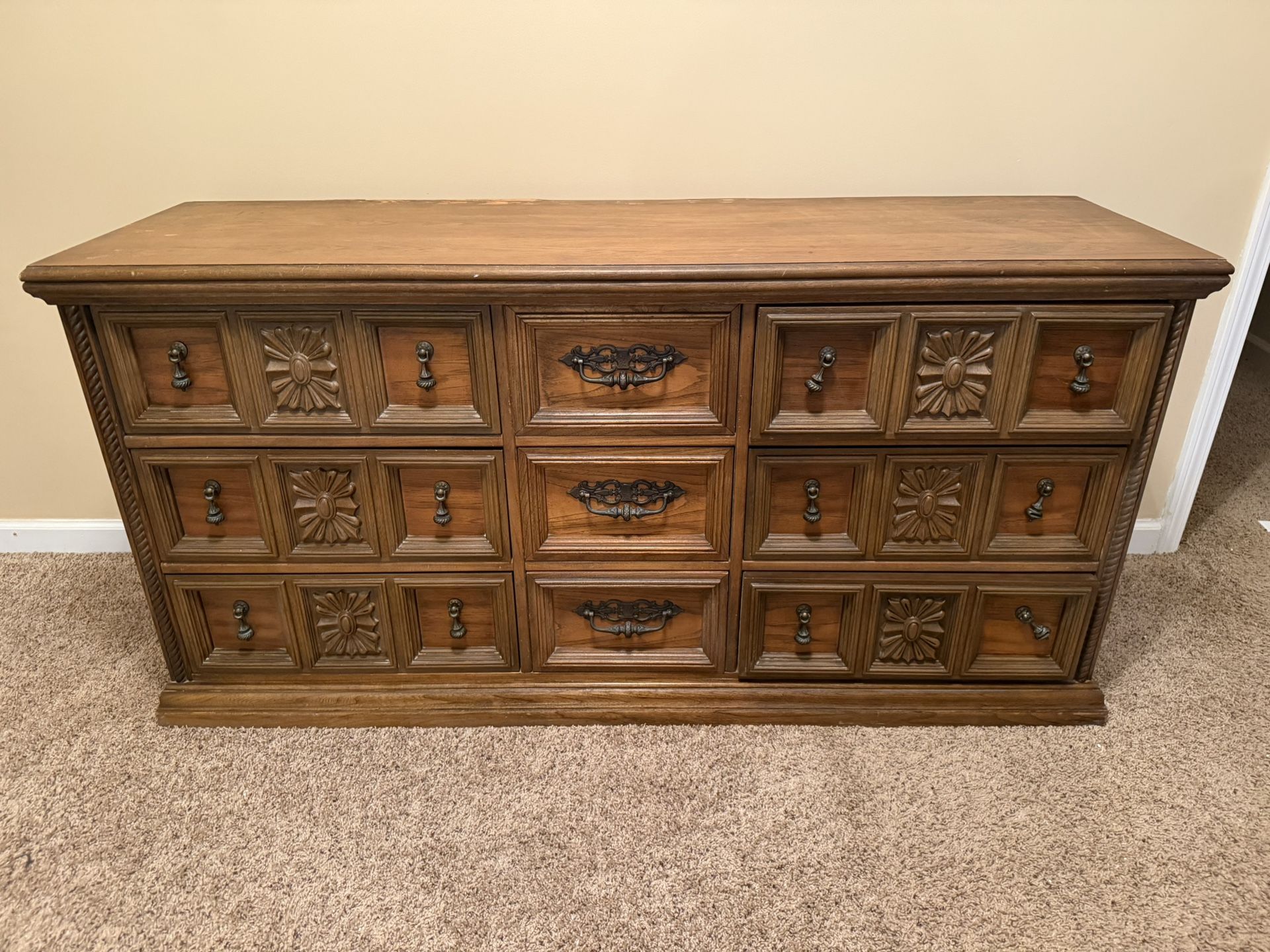 Full Size Bedroom Set (Dresser, Armoire, Headboard And Frames, Nightstand)