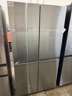 Home package: counter-depth fridge + gas laundry