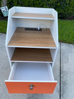 Nightstand/Drawer cabinet