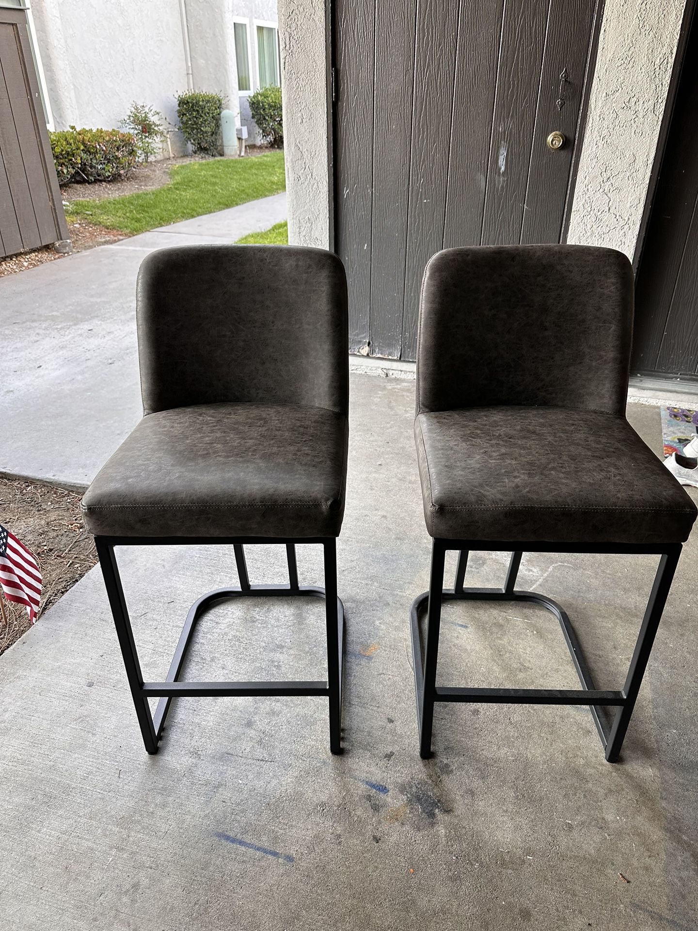 Set Of 2 Bar/counter Chairs 