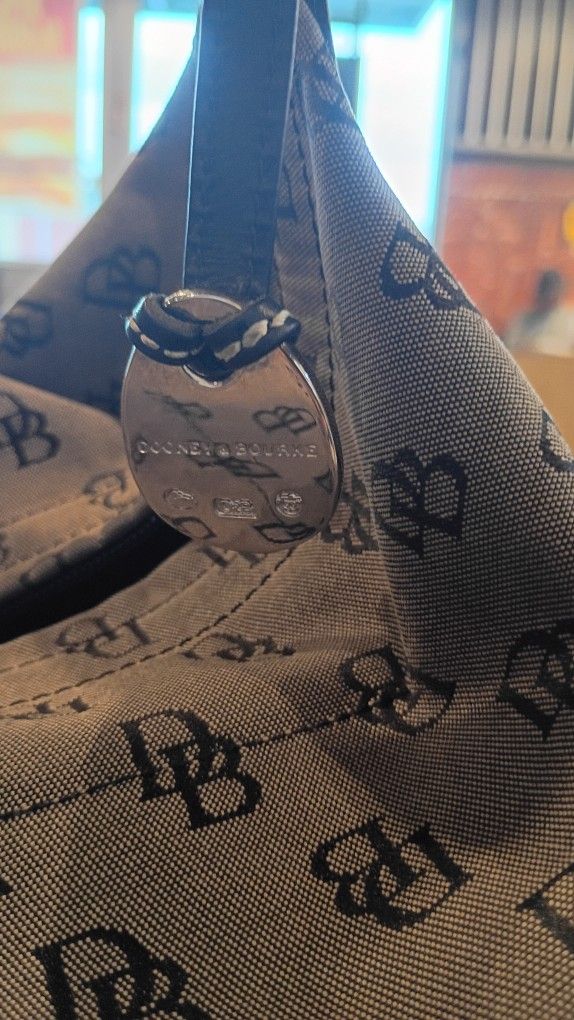 Bolso DOONEY & BOURKE 