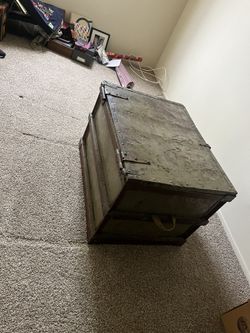 Vintage chest