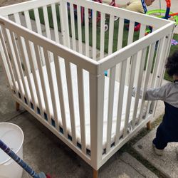 Baby Crib 