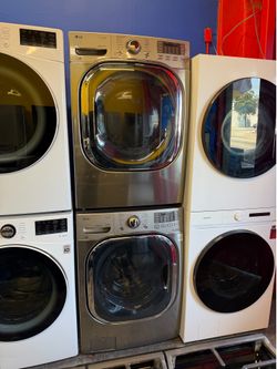 LG set Washer and Dryer gas
