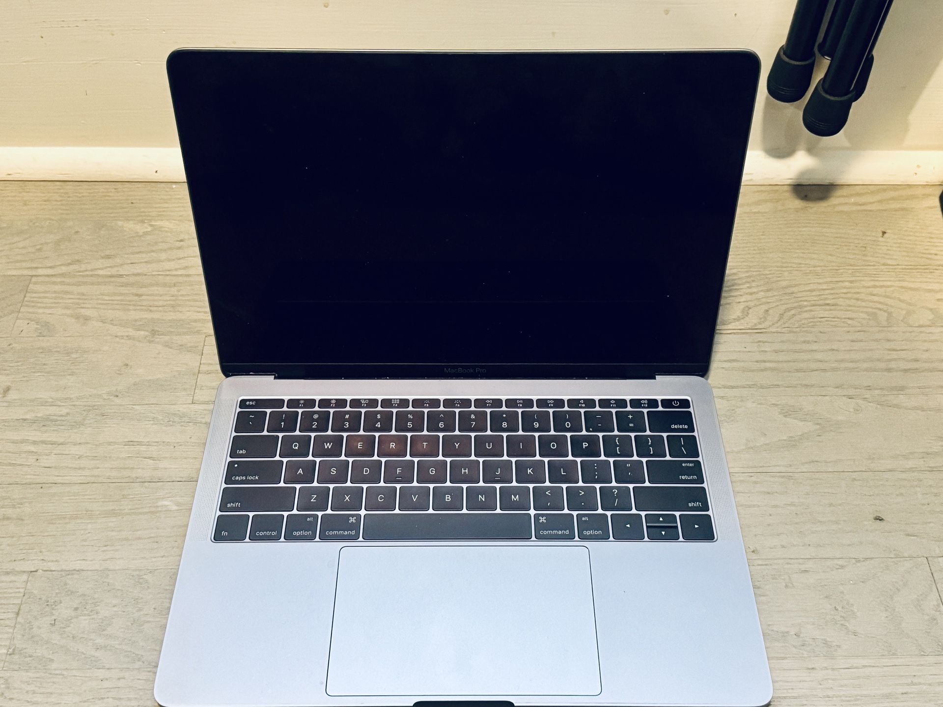 Apple MacBook Pro A1708