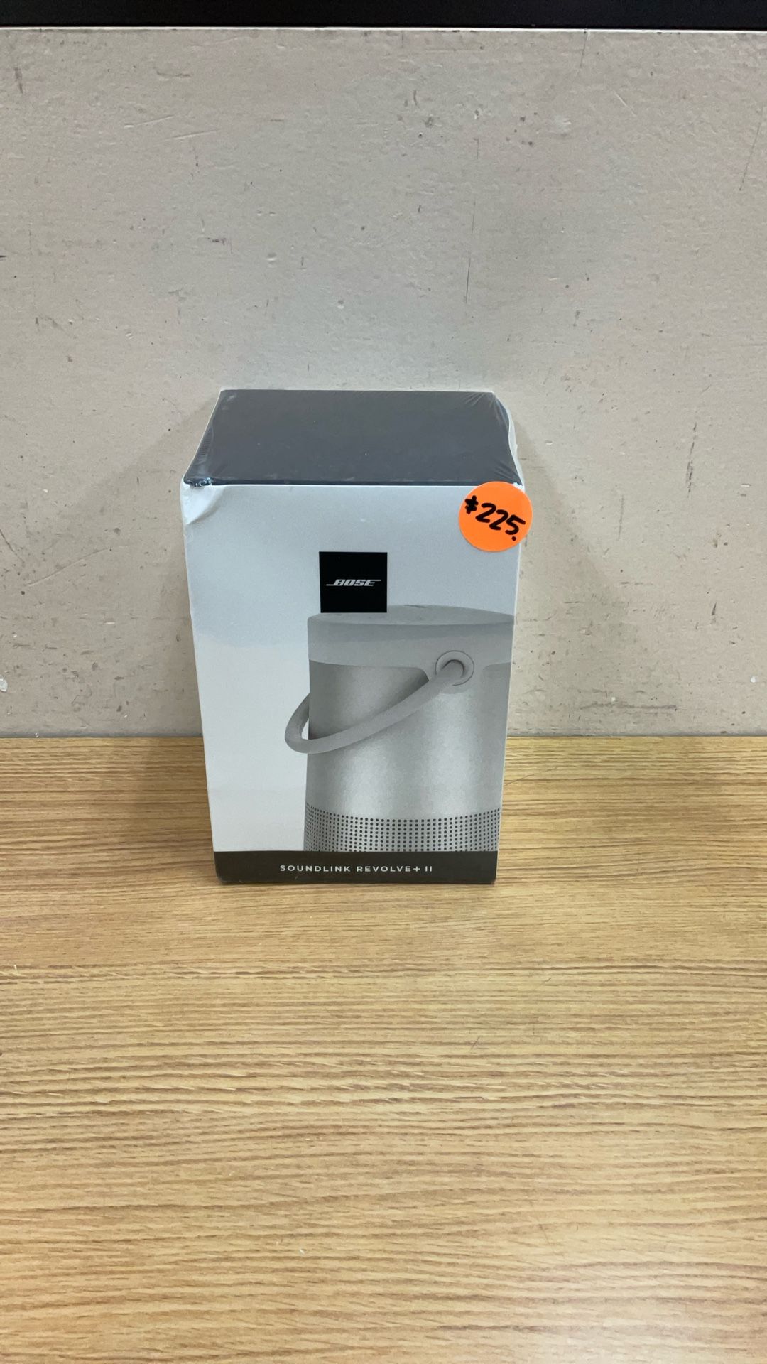 BOSE SOUNDLINK REVOLVE + ll PORTABLE BLUETOOTH SPEAKER.