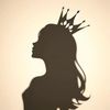 Queen B