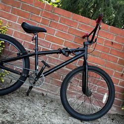 24’ black ops bmx bike