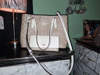 Coach Signature Tote and wallet