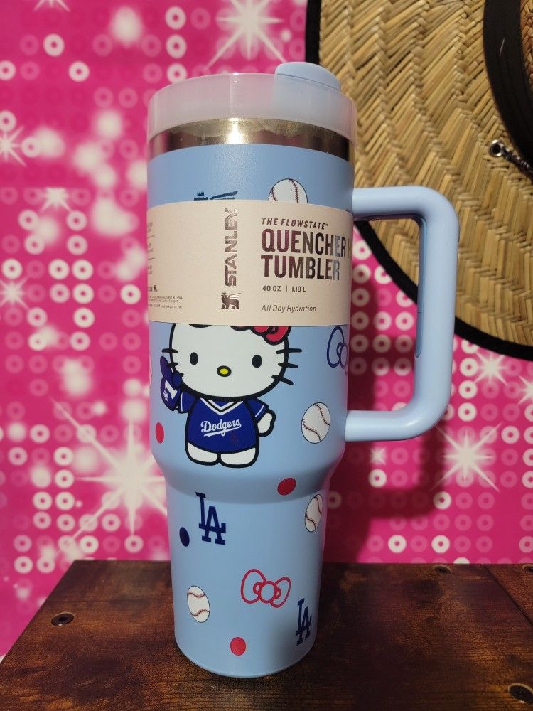 40 Oz Hello Kitty Dodger Stanley
