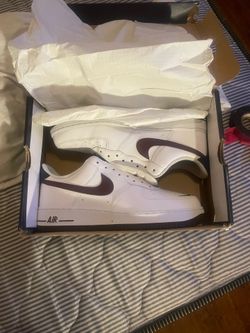 Nike Air Force One swoosh size 10