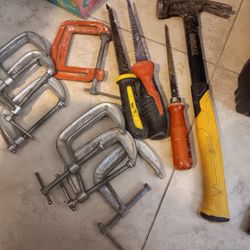 Tools Set - Dewalt Carpenter Hammer & Extra Tools