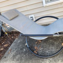 Foldable Reclining Rocking Chair with Planetary Ring Base – Breathable Comfort and Weightless Relaxation