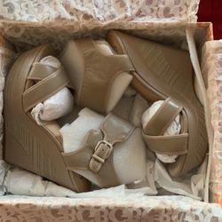 Gianni Bini Wedge Heels