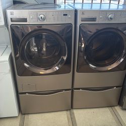 Front Load Washer And Gas Dryer 
