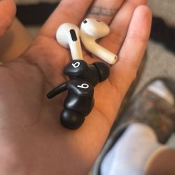 Beats Studio Pro Fits And Airpods Gen Four No Case 