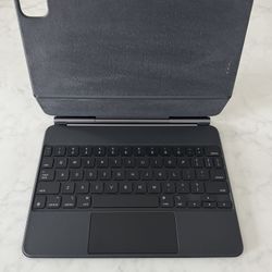 Apple Magic Keyboard 